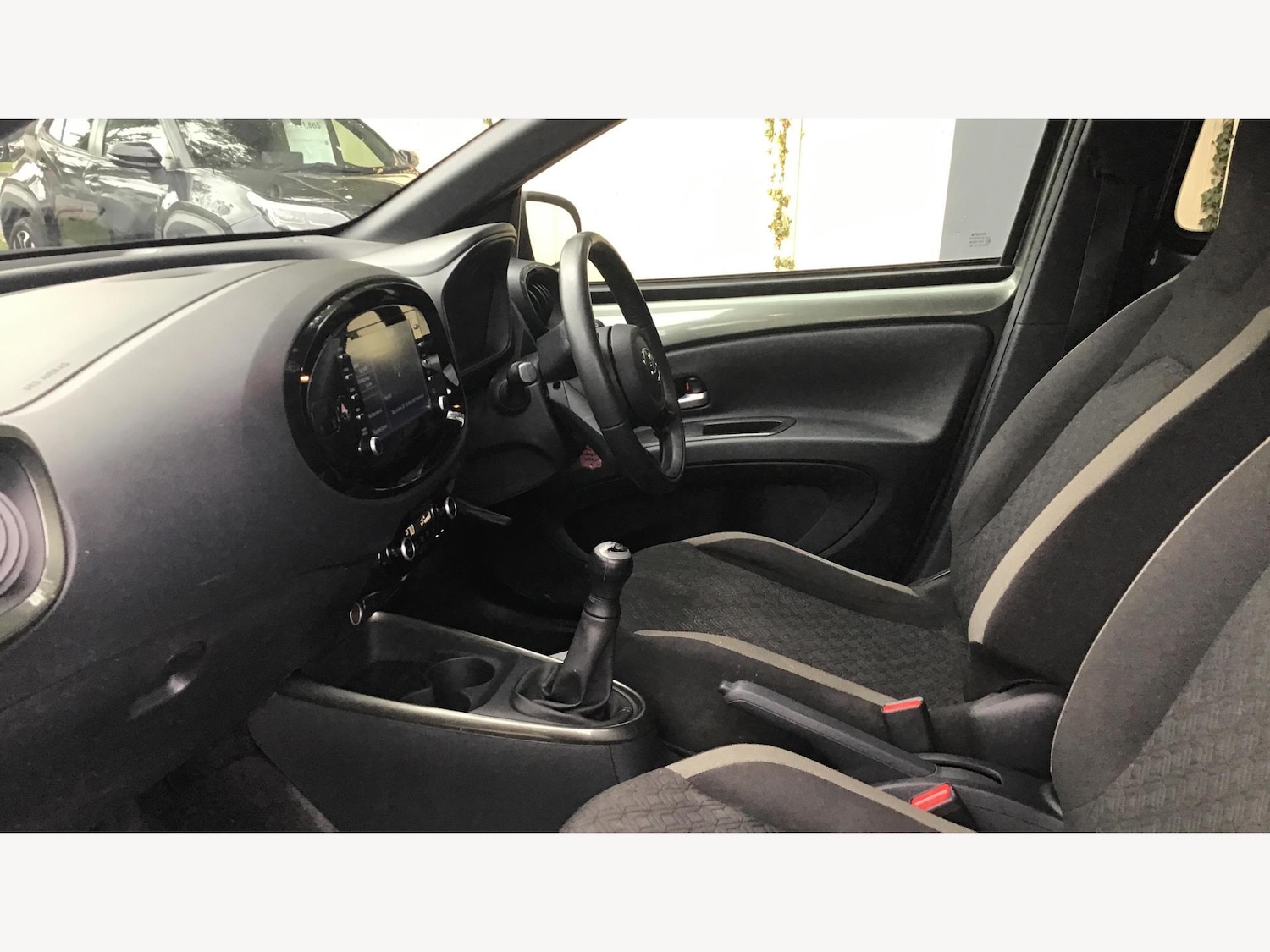 Used Toyota Aygo X 2023 for sale - 76269809: Photo 12