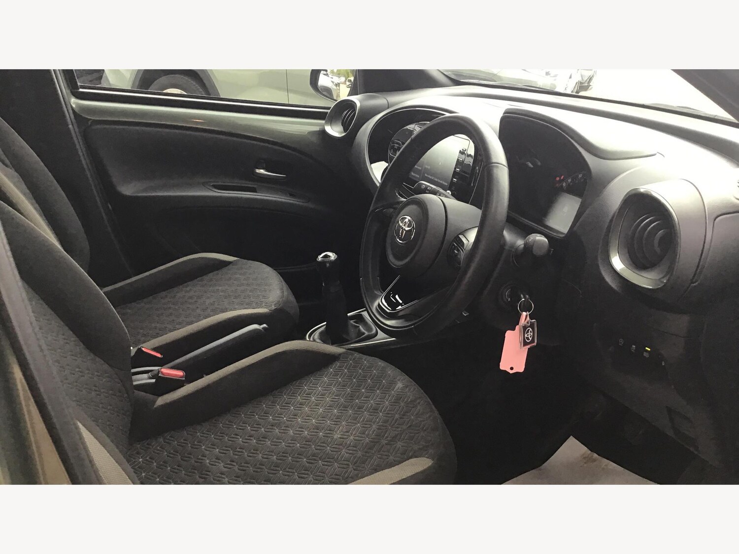 Used Toyota Aygo X 2023 for sale - 76269809: Photo 13