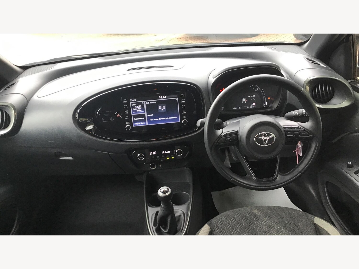 Used Toyota Aygo X 2023 for sale - 76269809: Photo 7