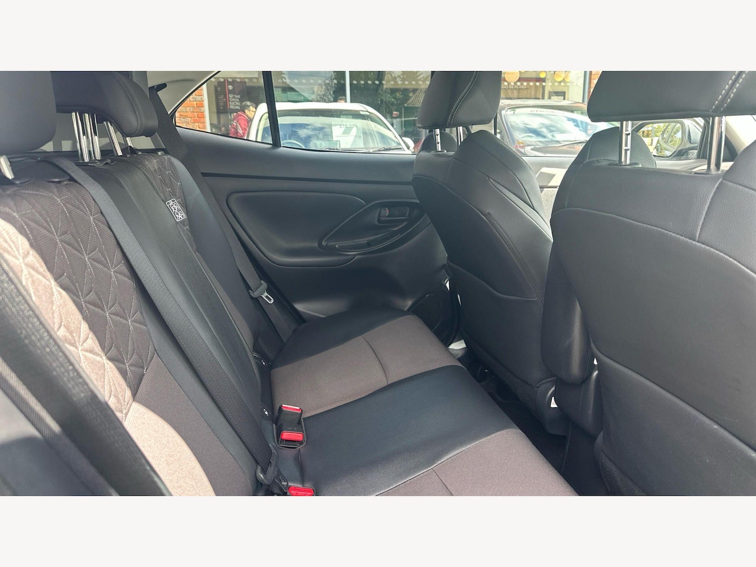 Used Toyota Yaris Cross 2023 for sale - 78086525: Photo 14