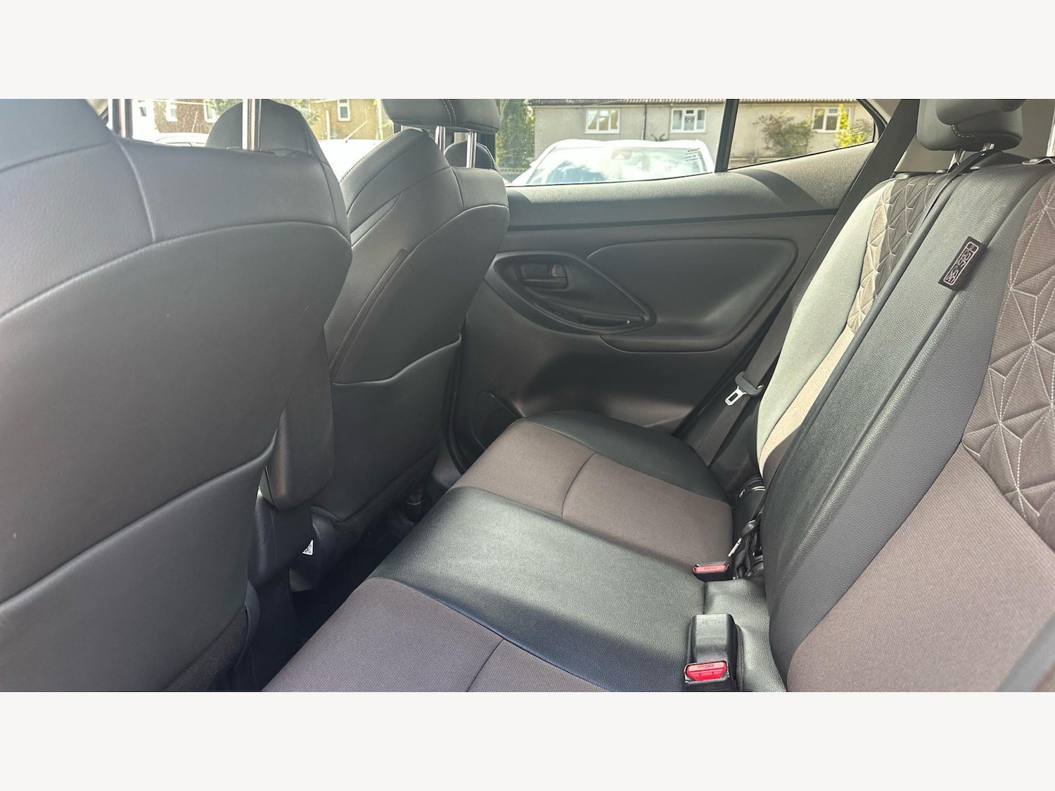 Used Toyota Yaris Cross 2023 for sale - 78086525: Photo 15
