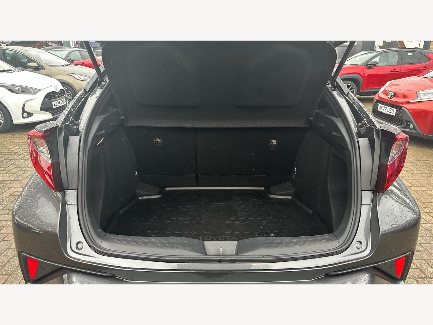 Used Toyota C-HR 2020 for sale - 77229852: Photo 16