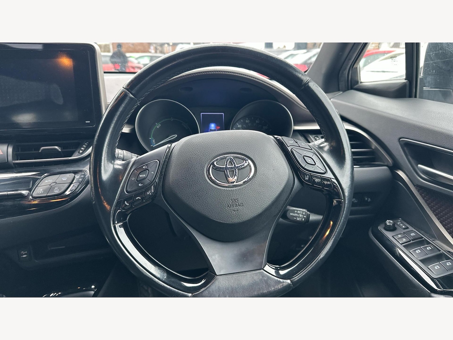 Used Toyota C-HR 2018 for sale - 76771813: Photo 10