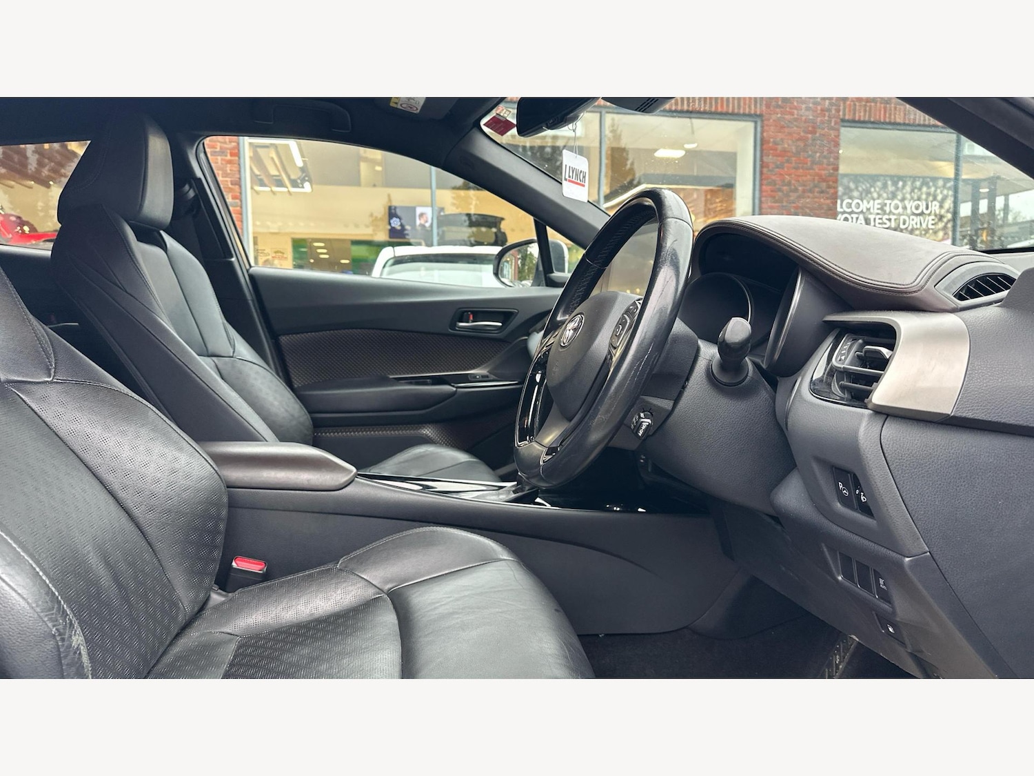 Used Toyota C-HR 2018 for sale - 76771813: Photo 13