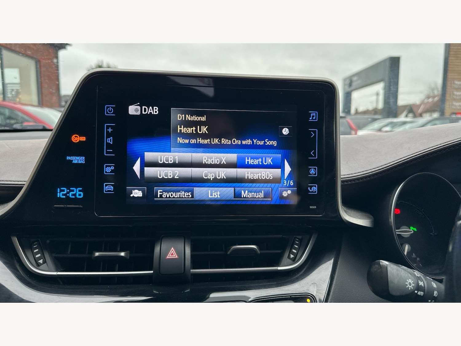 Used Toyota C-HR 2018 for sale - 76771813: Photo 25