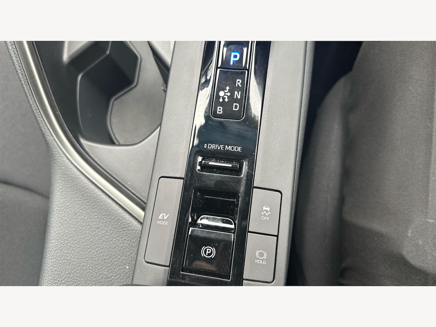 Used Toyota C-HR 2024 for sale - 76425491: Photo 22