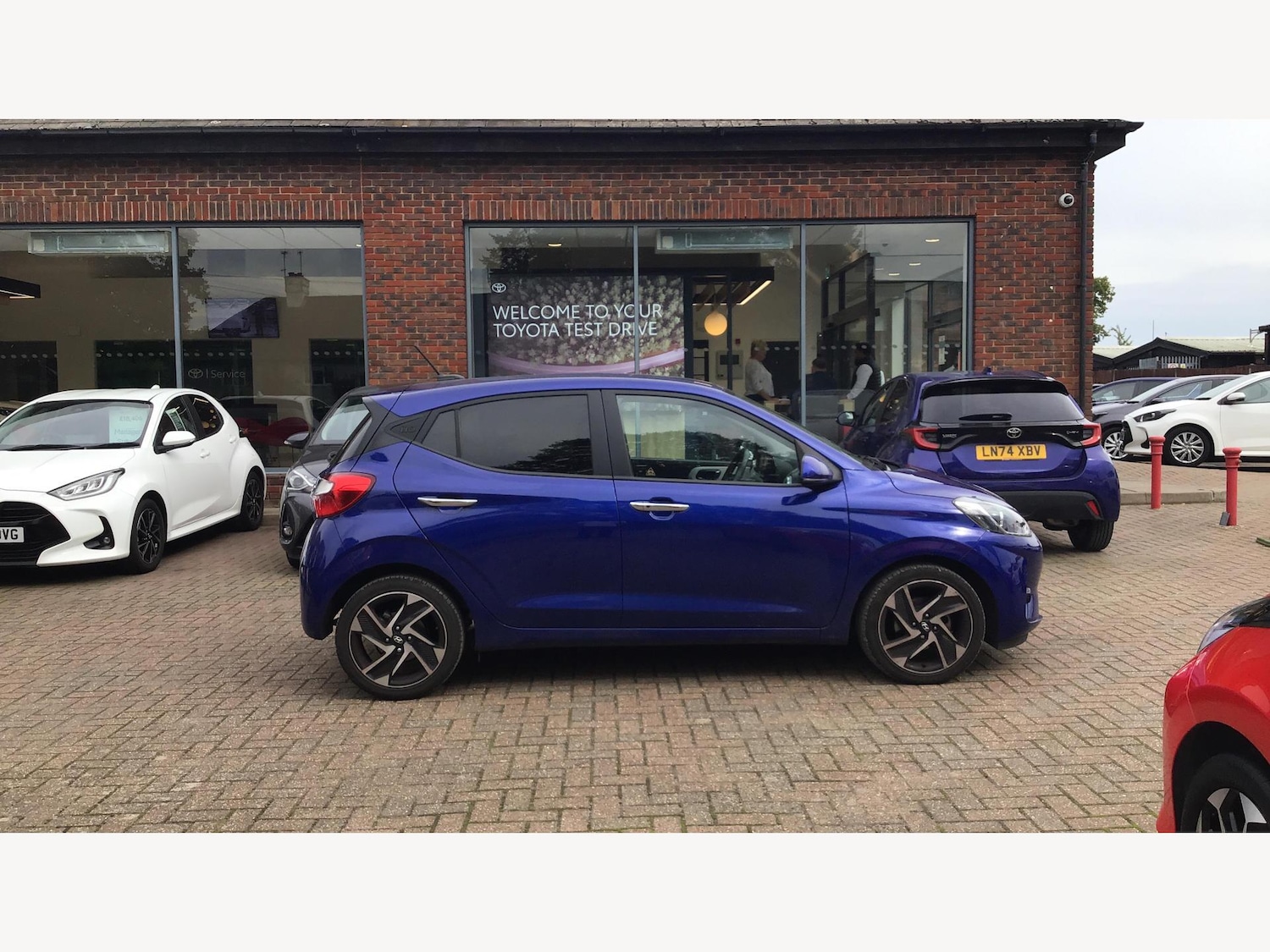 Used Hyundai i10 2023 for sale - 76020405: Photo 18