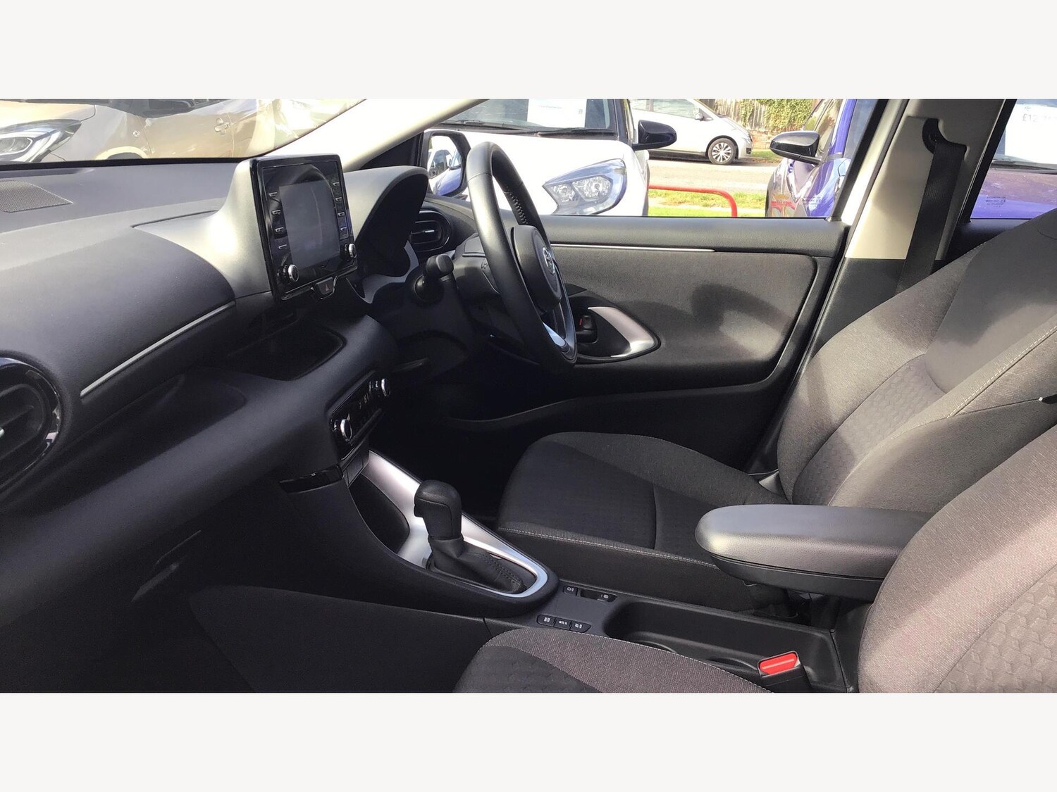 Used Toyota Yaris 2022 for sale - 76031919: Photo 12