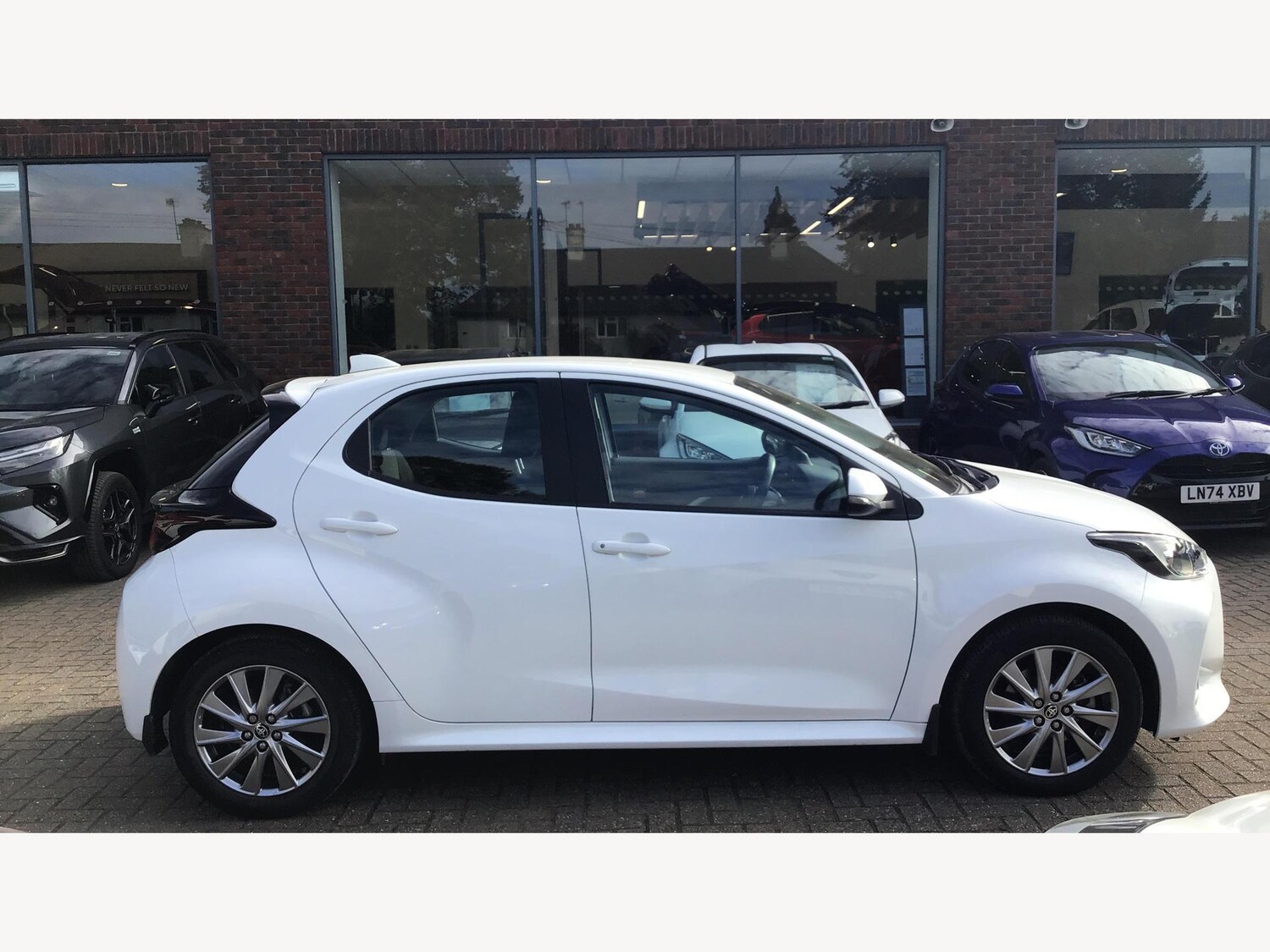 Used Toyota Yaris 2022 for sale - 76031919: Photo 18