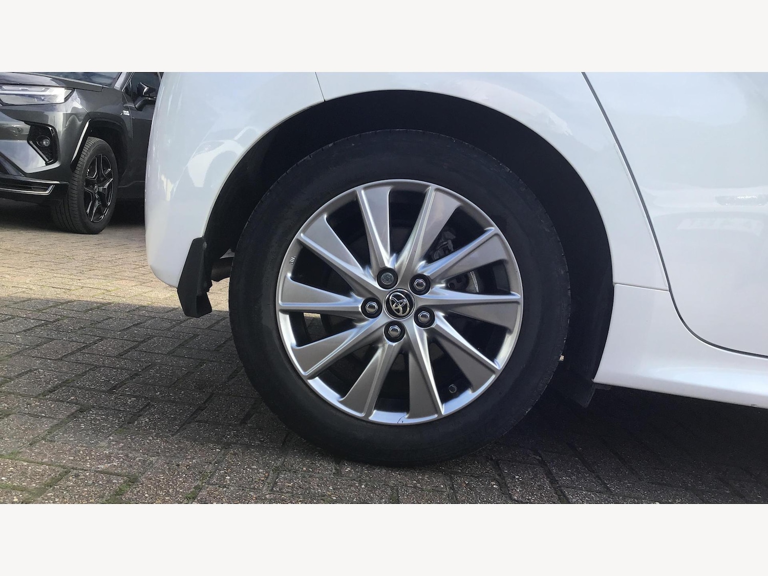 Used Toyota Yaris 2022 for sale - 76031919: Photo 20
