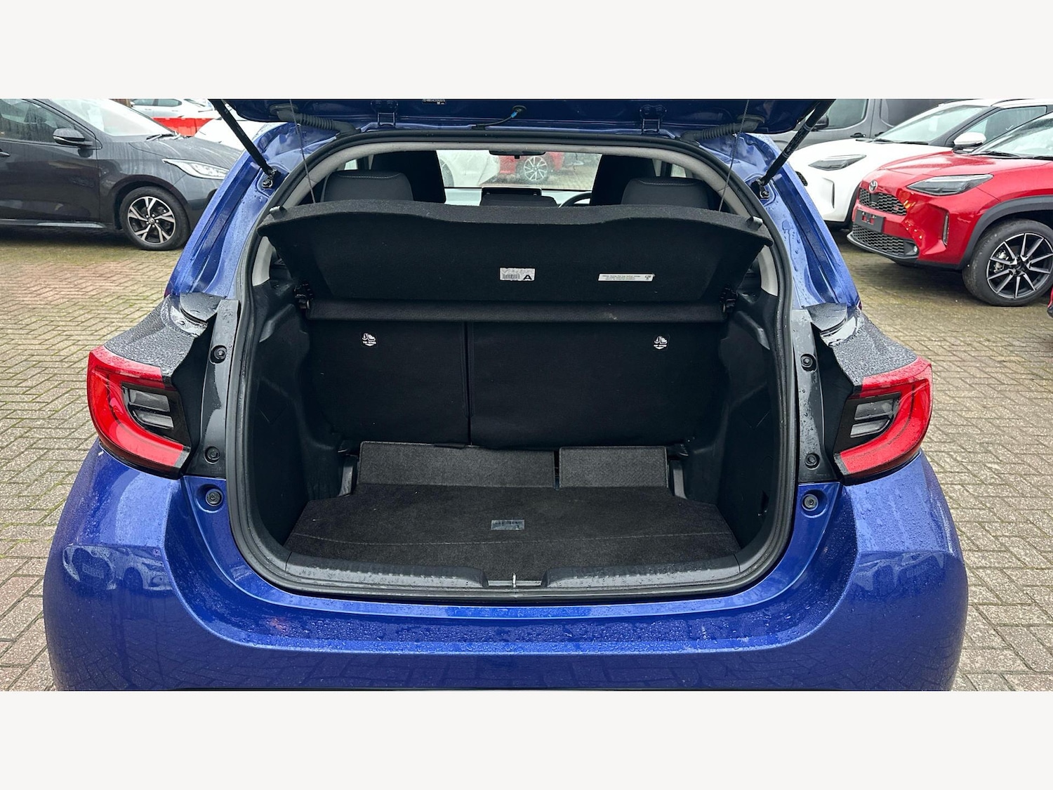 Used Toyota Yaris for sale - 77192020: Photo 16