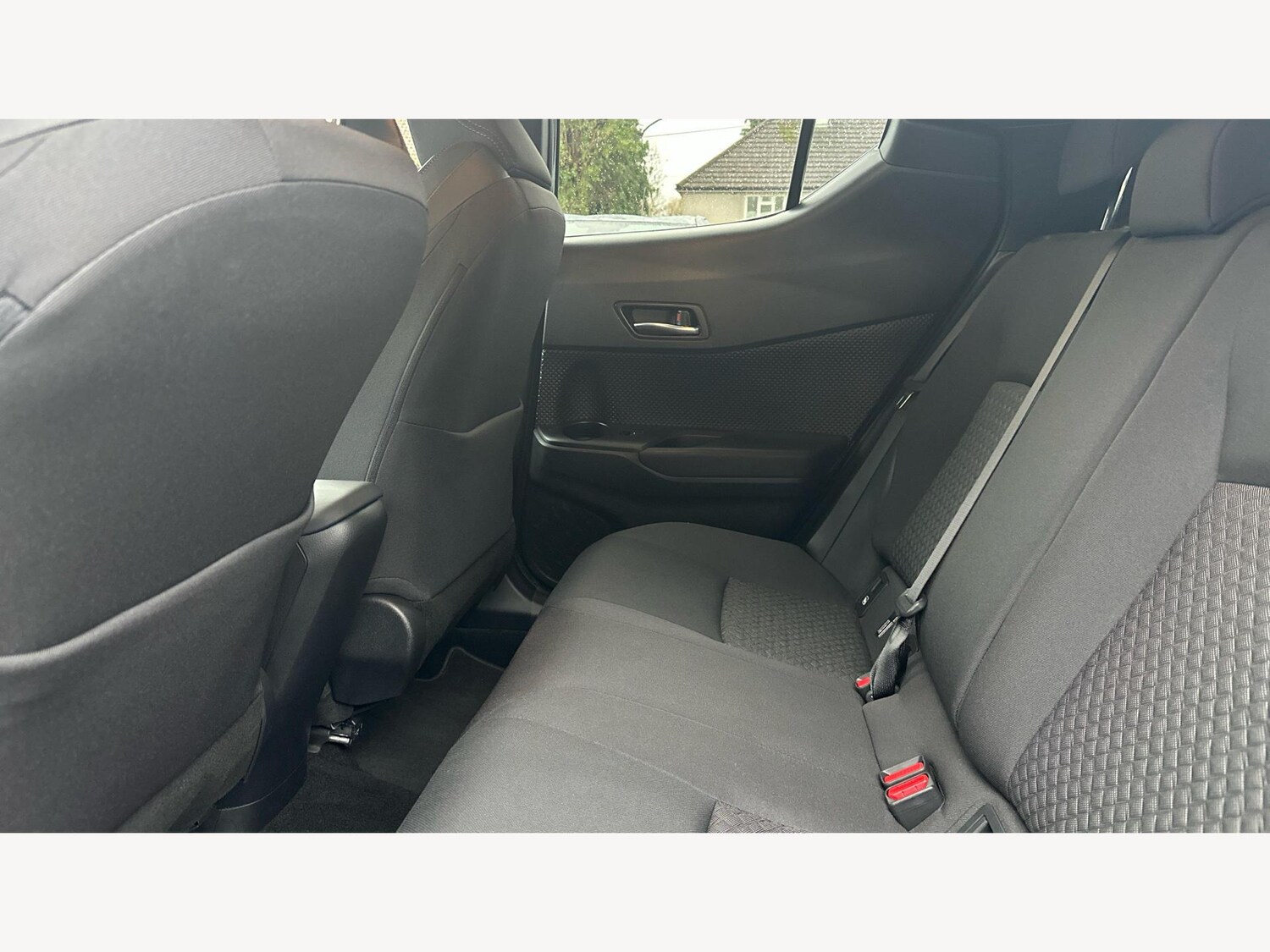 Used Toyota C-HR 2022 for sale - 77468656: Photo 15