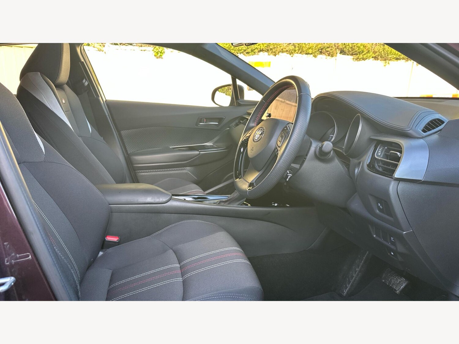 Used Toyota C-HR 2022 for sale - 77440880: Photo 13