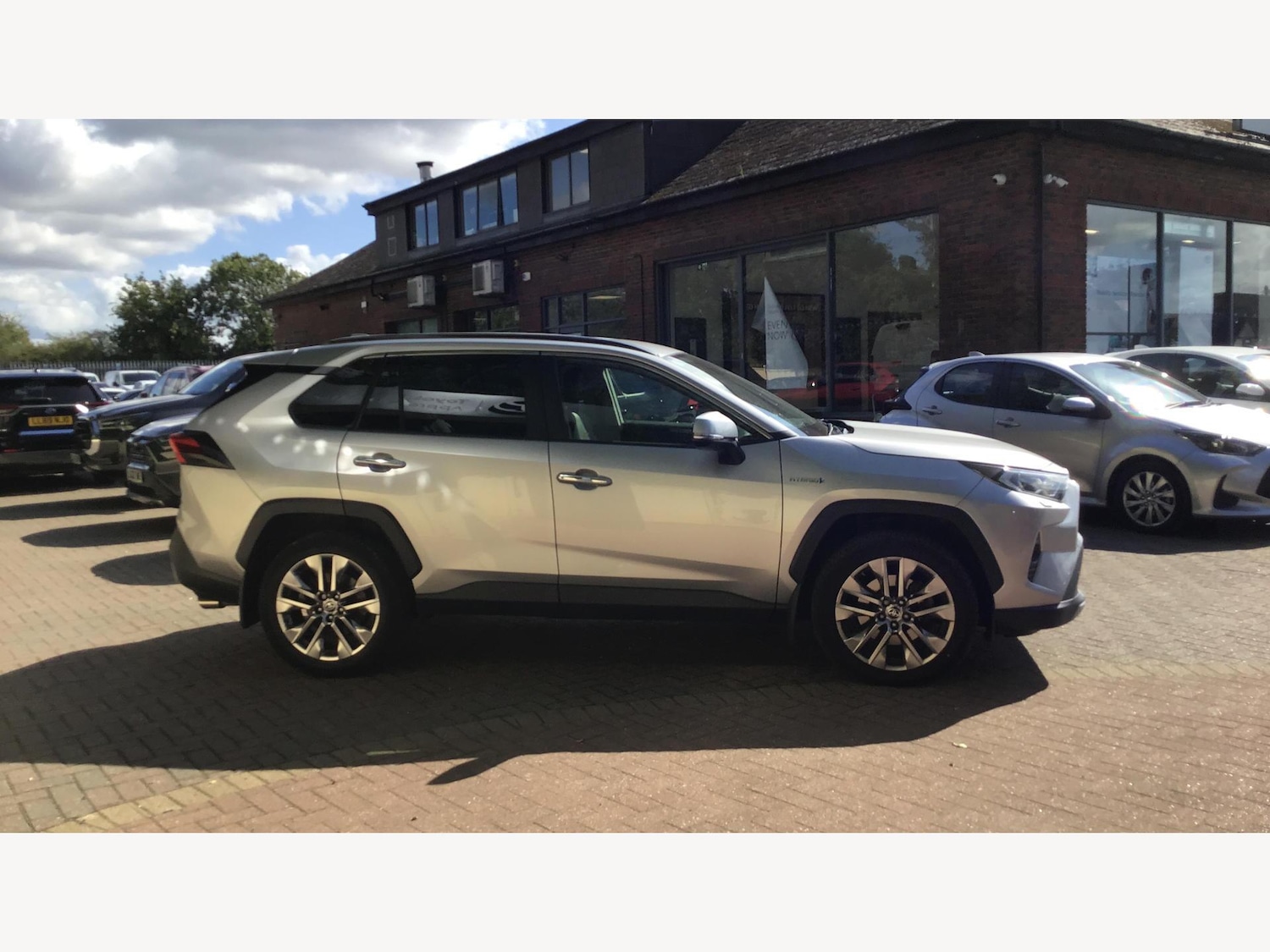 Used Toyota RAV4 2022 for sale - 76094332: Photo 18