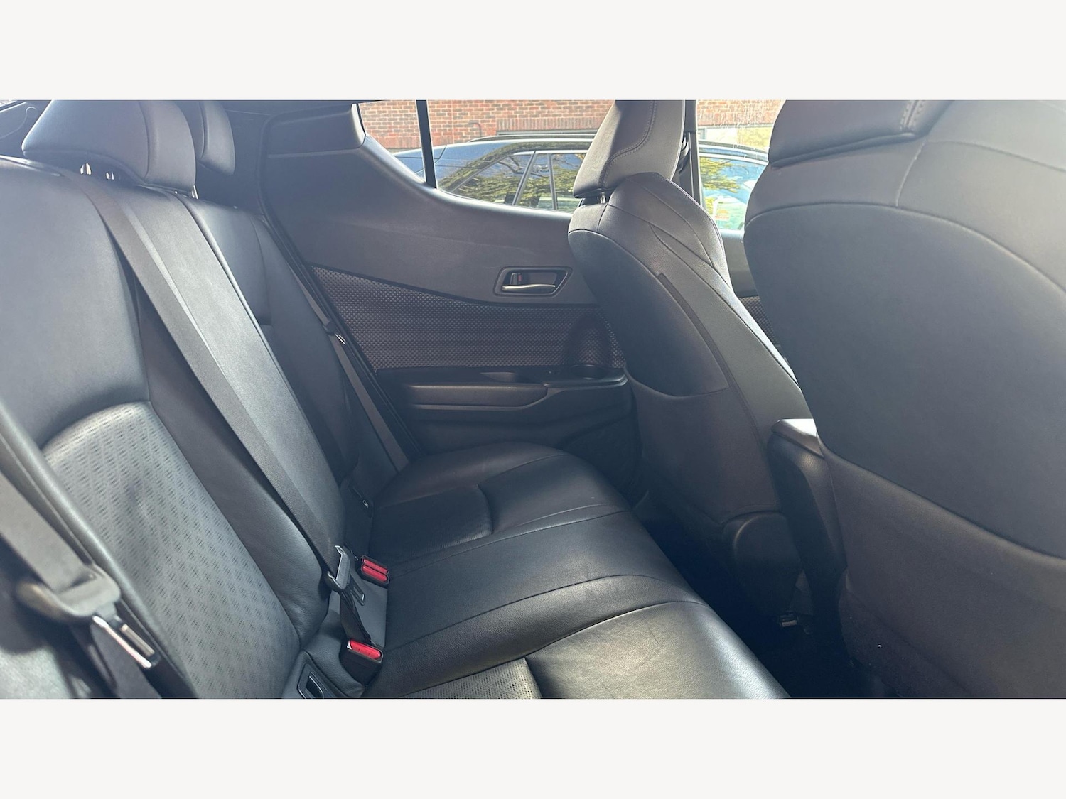 Used Toyota C-HR 2019 for sale - 77074279: Photo 14
