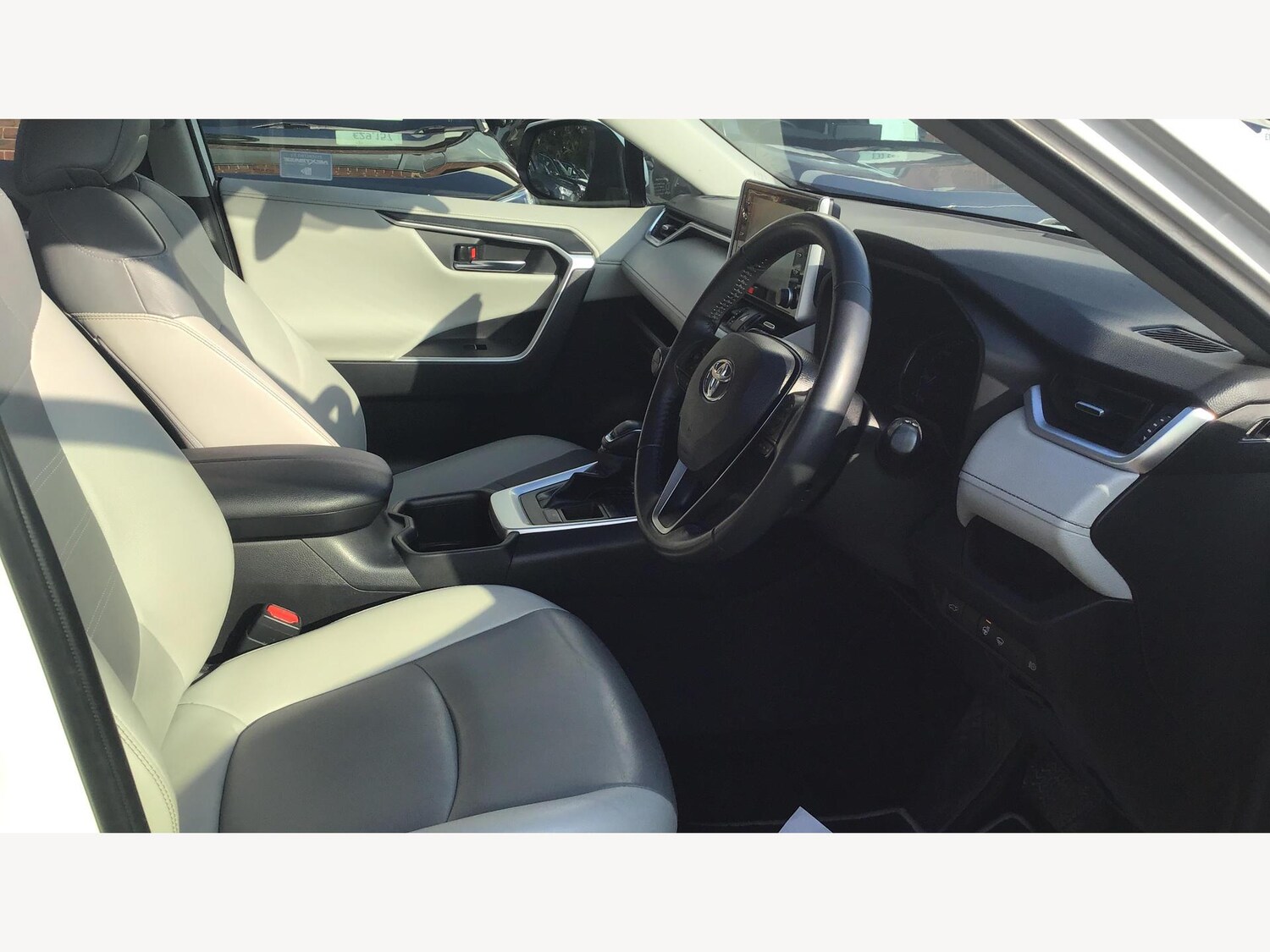 Used Toyota RAV4 2022 for sale - 76152758: Photo 13