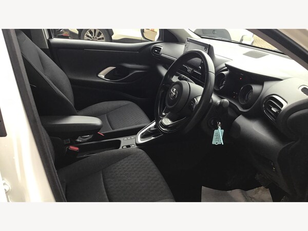 Used Toyota Yaris 2022 for sale - 76336658: Photo 13