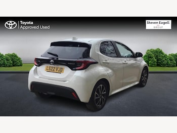 Used Toyota Yaris 2022 for sale - 76336658: Photo 2