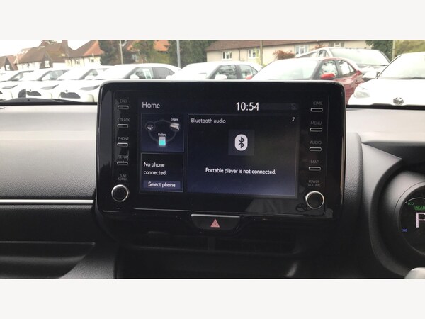 Used Toyota Yaris 2022 for sale - 76336658: Photo 9