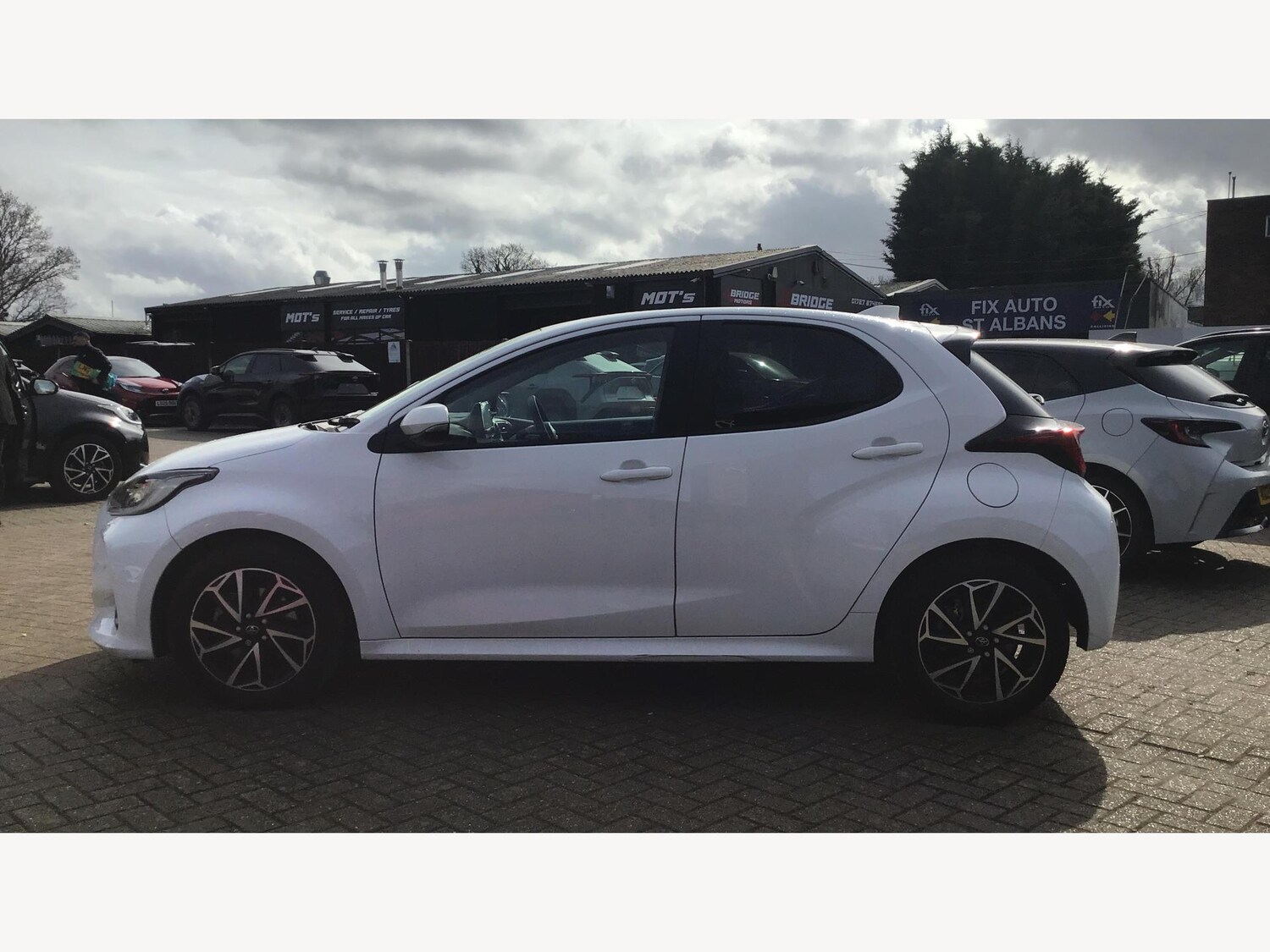 Used Toyota Yaris 2023 for sale - 76499062: Photo 17