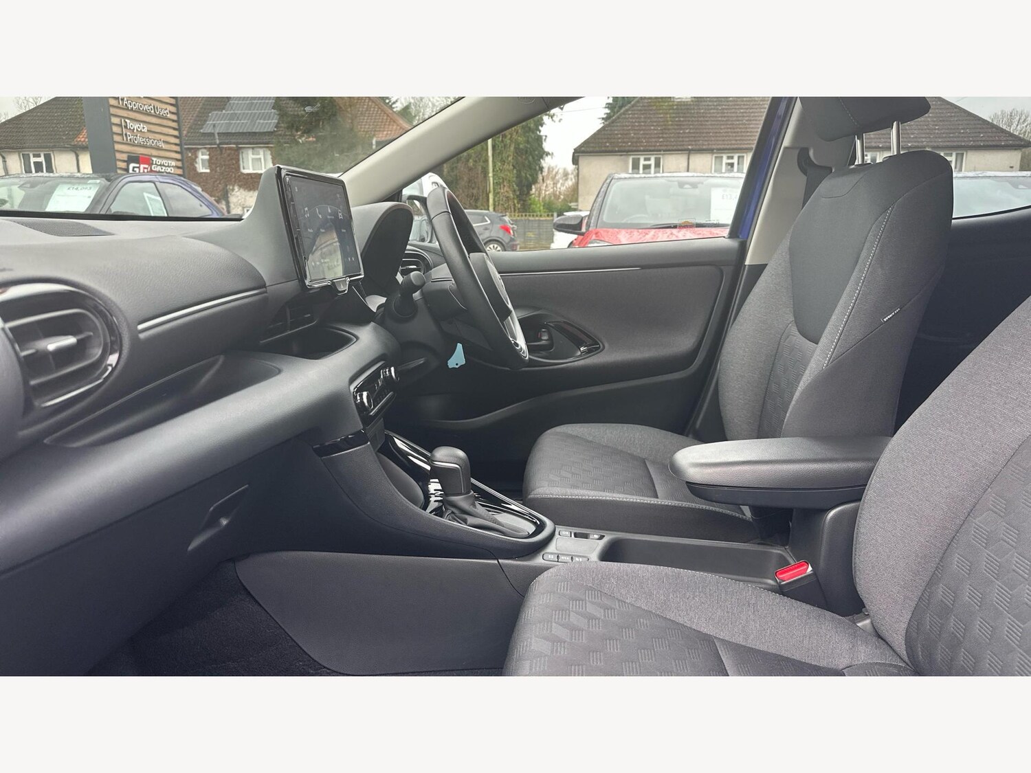 Used Toyota Yaris 2024 for sale - 77524510: Photo 12