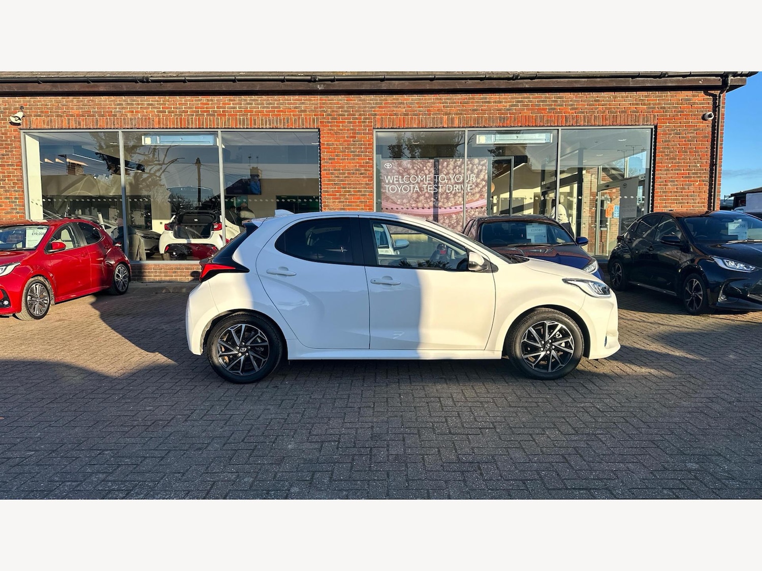 Used Toyota Yaris for sale - 77192027: Photo 18