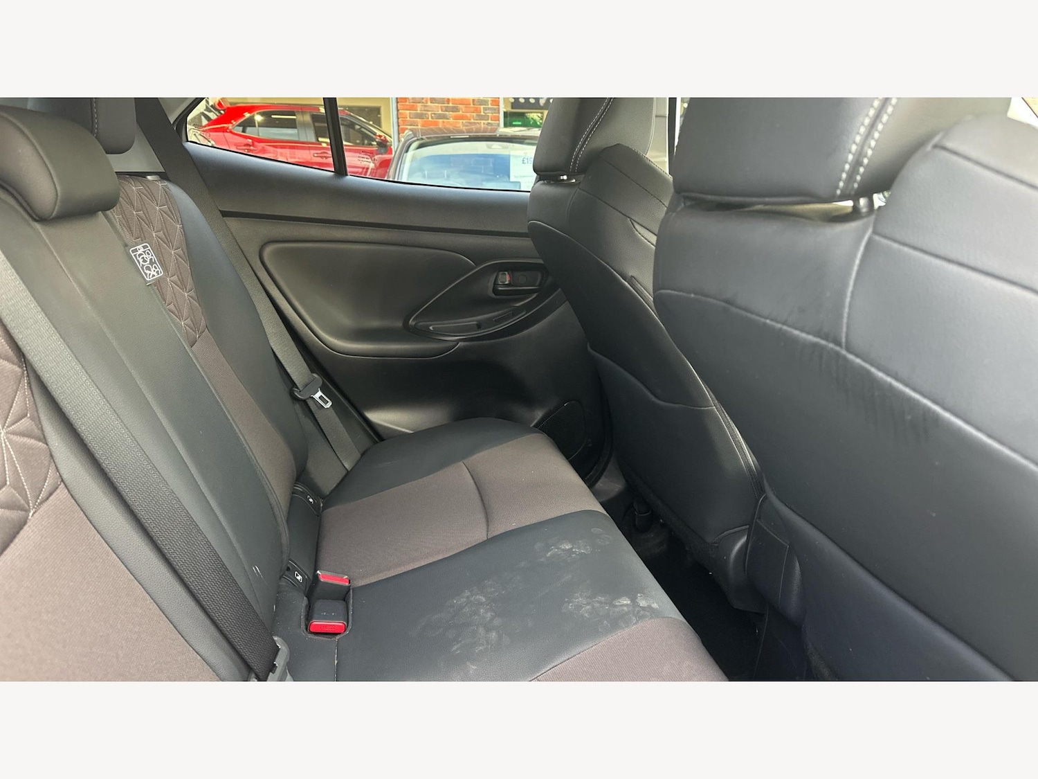 Used Toyota Yaris Cross 2023 for sale - 76584971: Photo 14