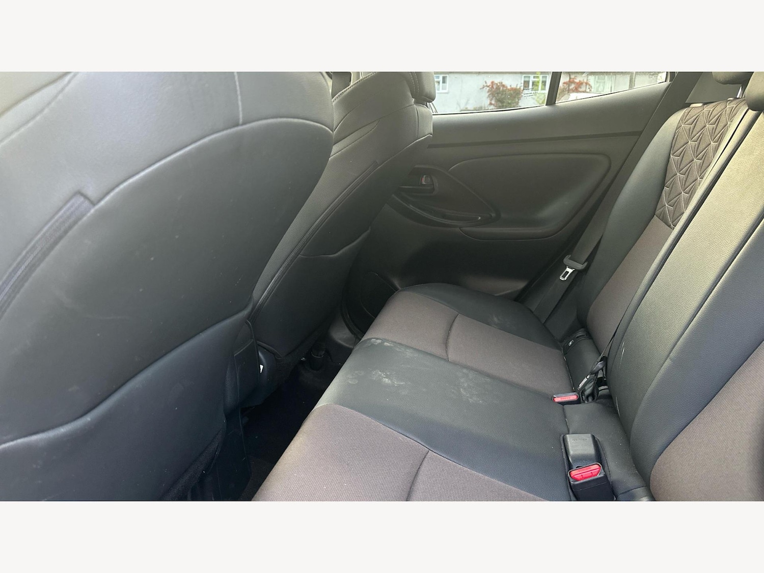 Used Toyota Yaris Cross 2023 for sale - 76584971: Photo 15