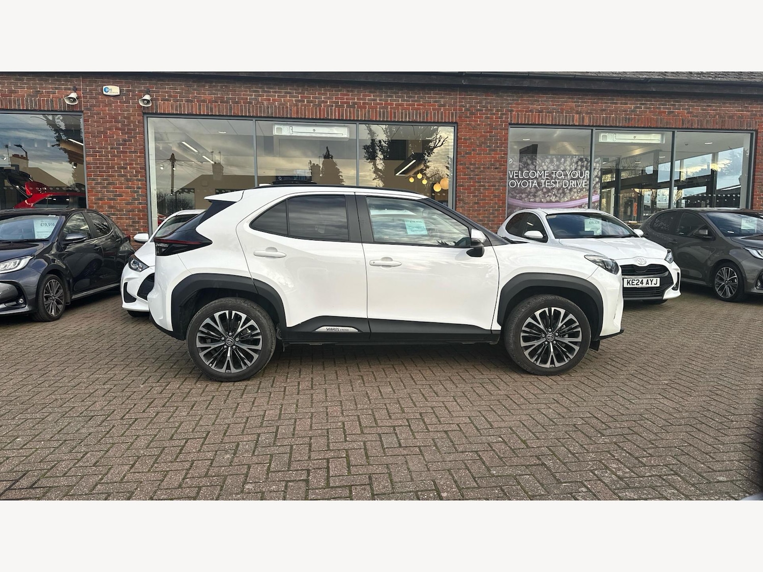 Used Toyota Yaris Cross 2023 for sale - 76584971: Photo 18