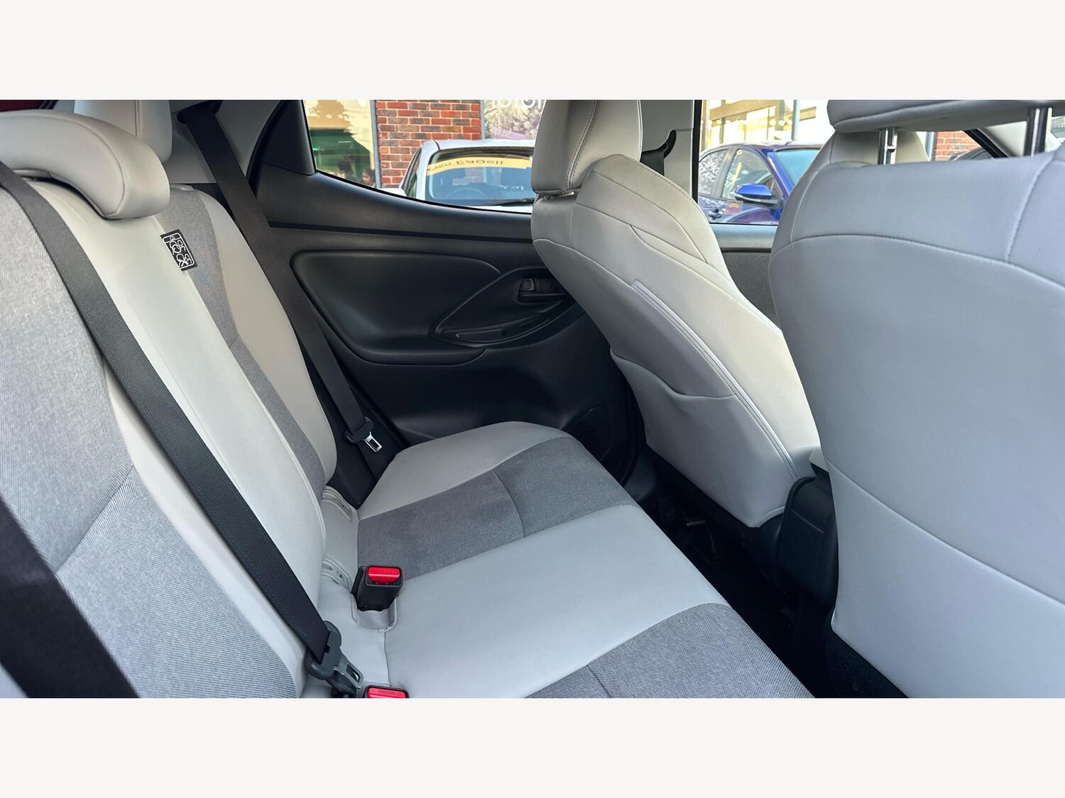 Used Toyota Yaris for sale - 77305884: Photo 14