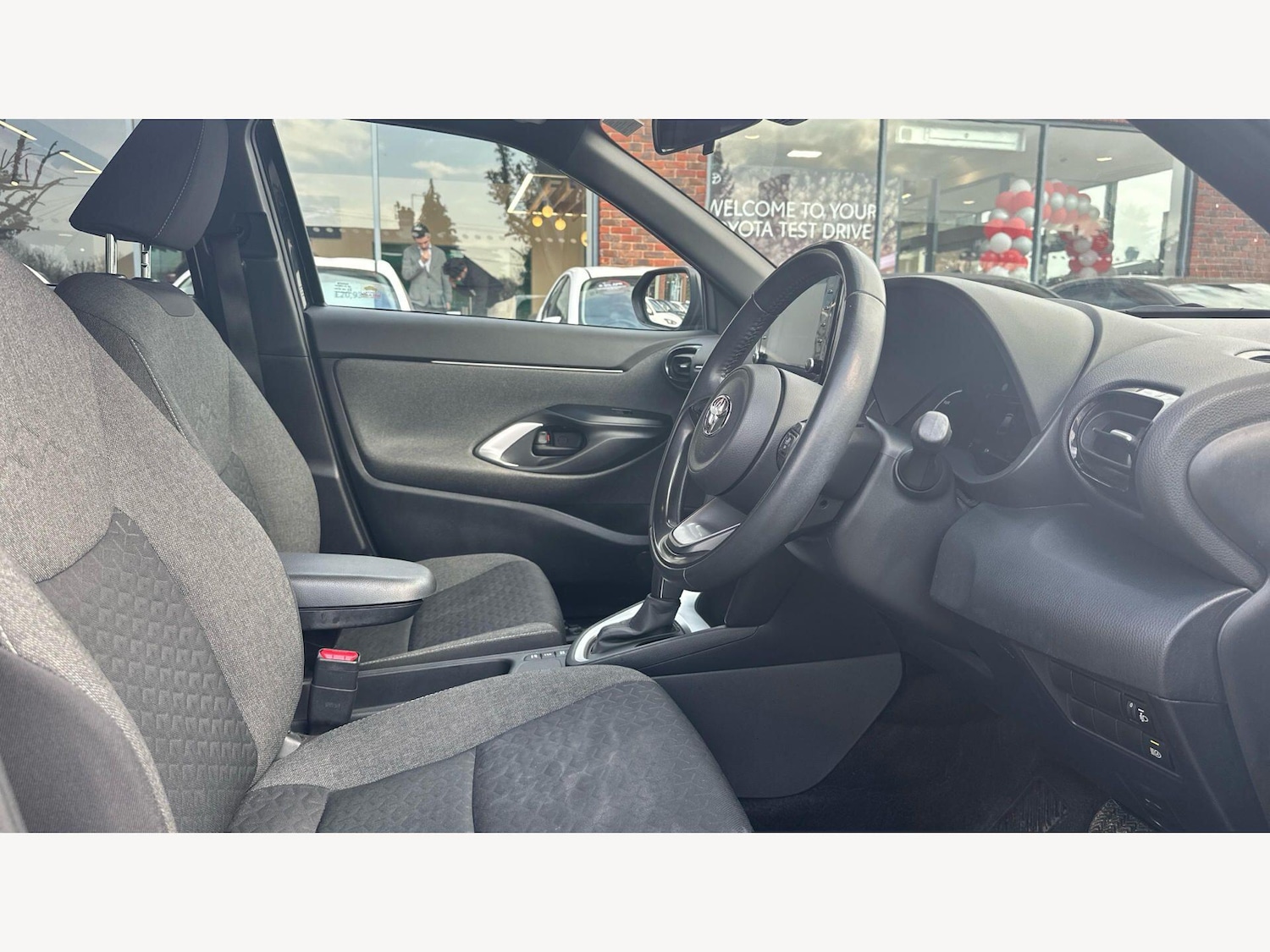 Used Toyota Yaris Cross 2022 for sale - 77768648: Photo 13