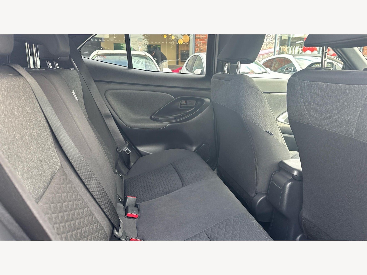 Used Toyota Yaris Cross 2022 for sale - 77768648: Photo 14