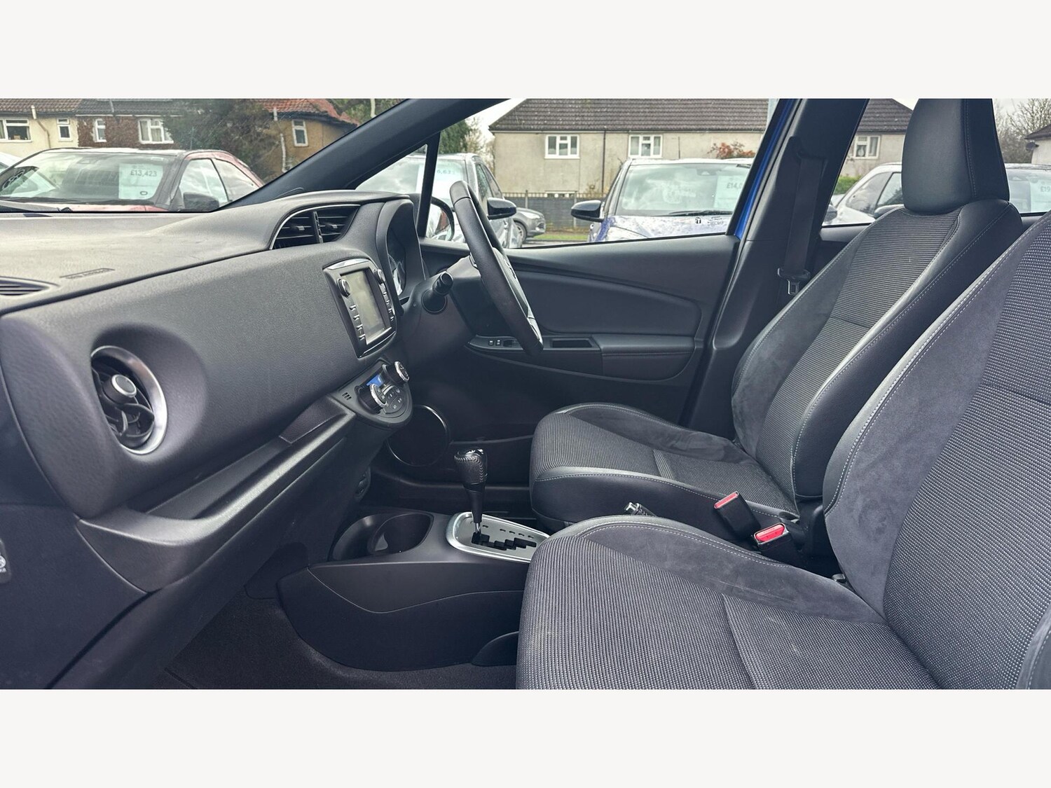 Used Toyota Yaris for sale - 77351951: Photo 12