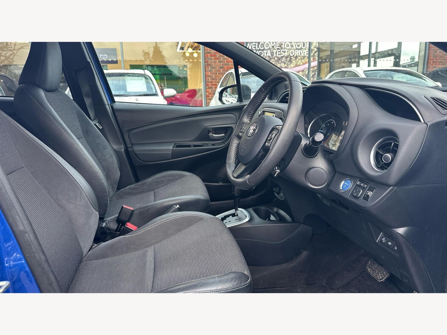 Used Toyota Yaris for sale - 77351951: Photo 13