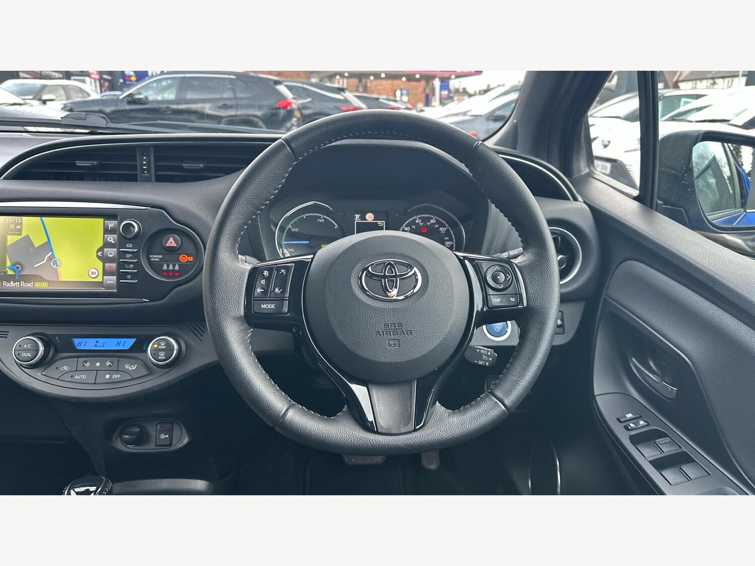 Used Toyota Yaris for sale - 77351951: Photo 8