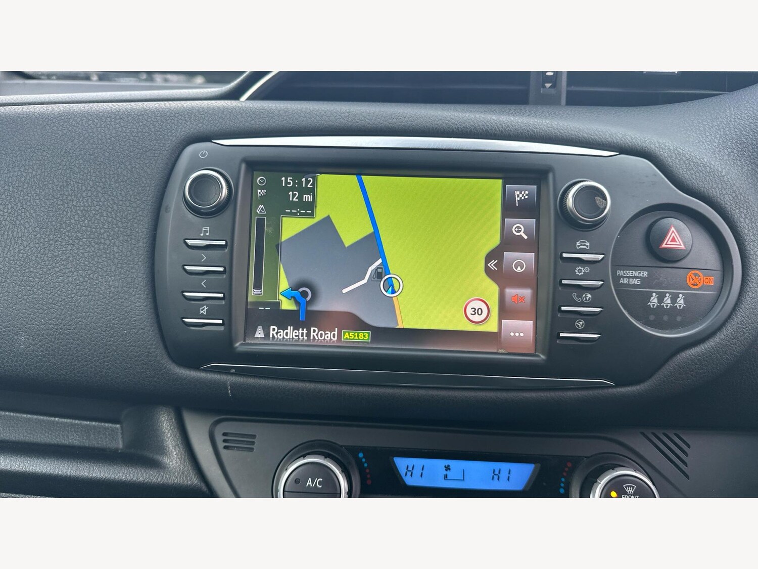 Used Toyota Yaris for sale - 77351951: Photo 9