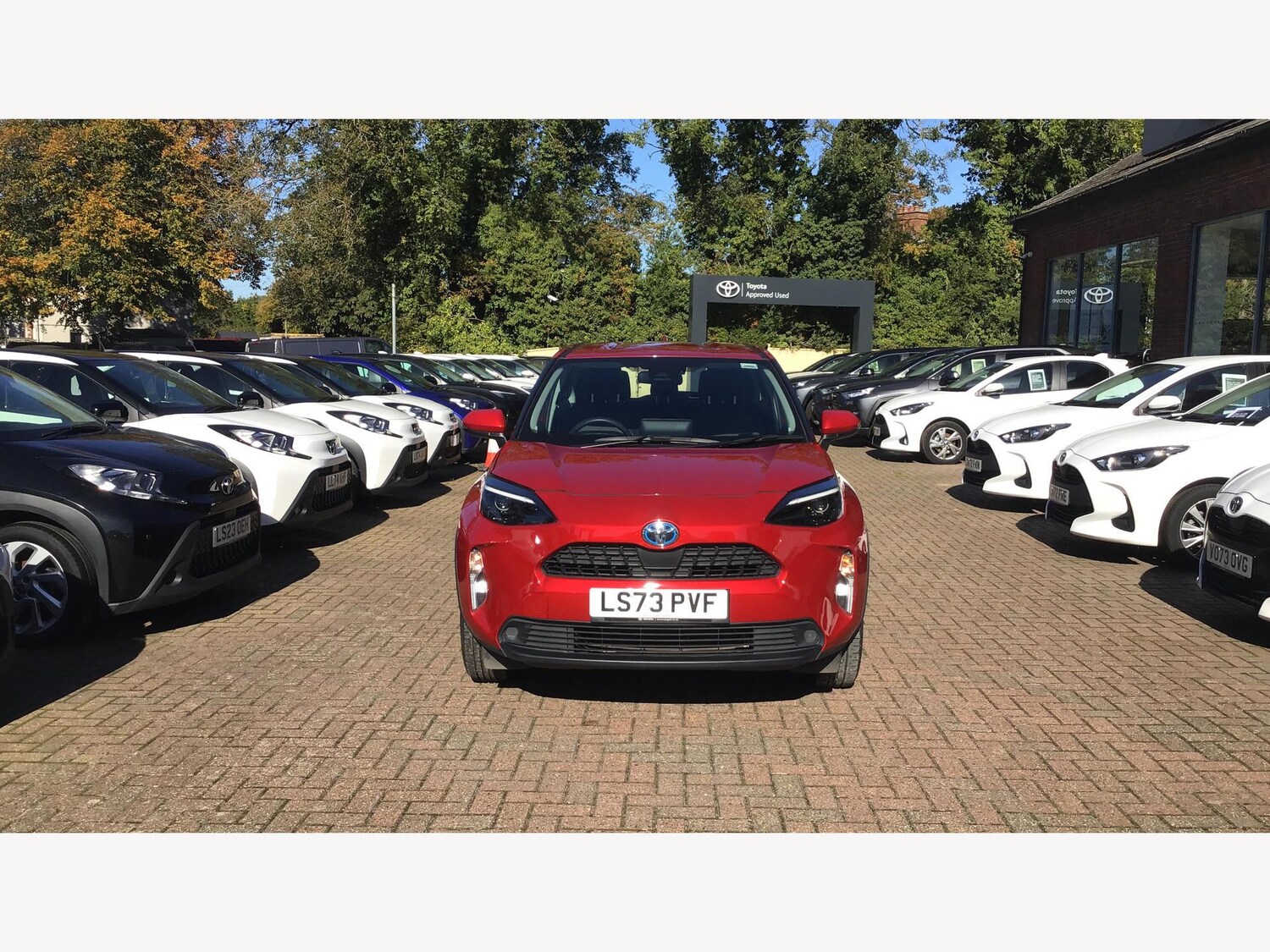 Used Toyota Yaris Cross 2023 for sale - 76199994: Photo 17