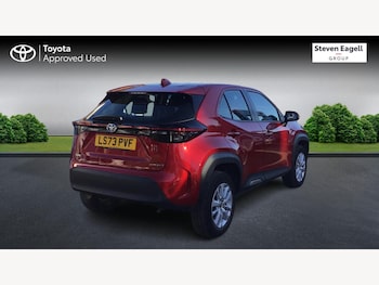 Used Toyota Yaris Cross 2023 for sale - 76199994: Photo 2