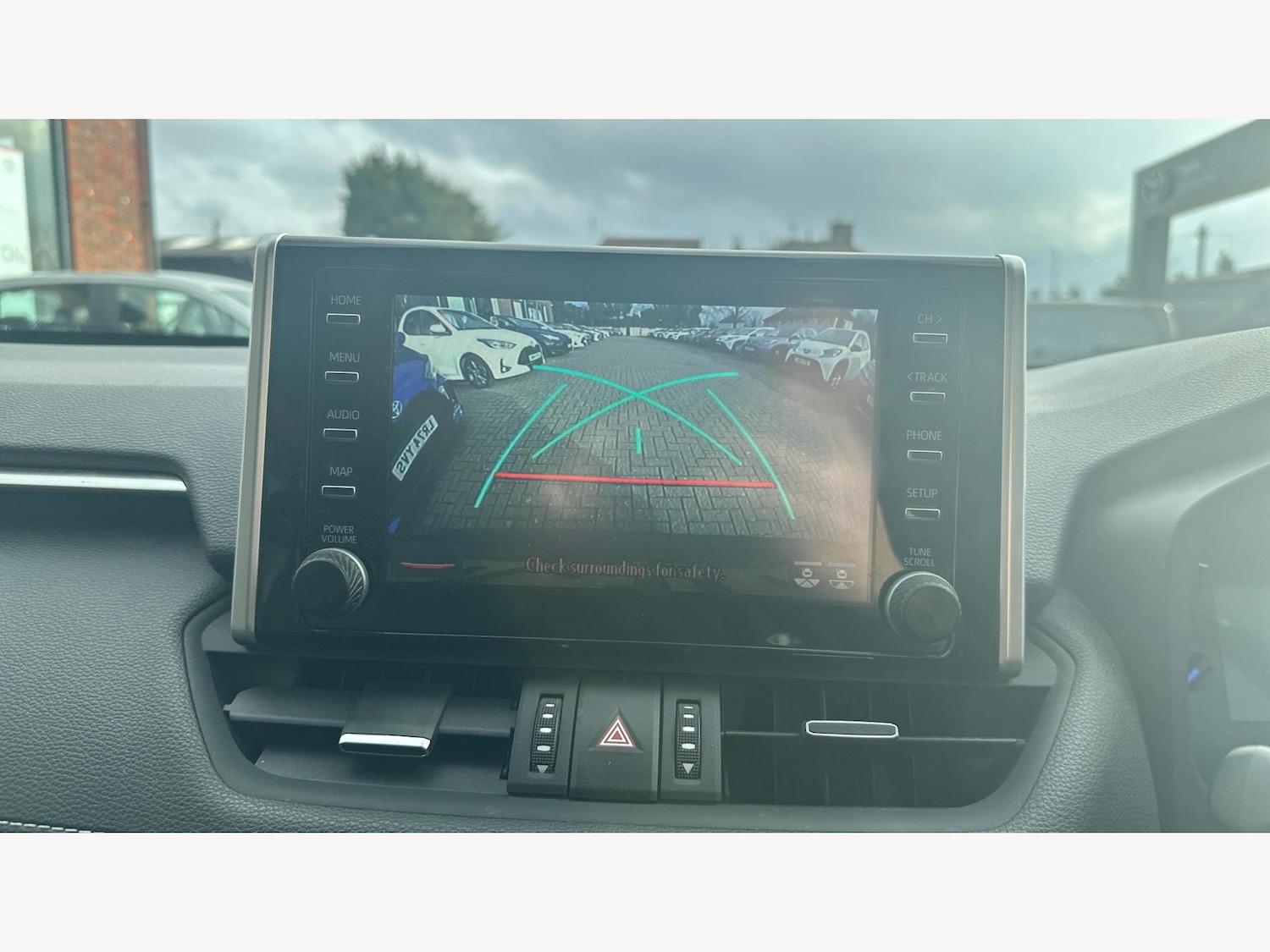 Used Toyota RAV4 2019 for sale - 77509884: Photo 24