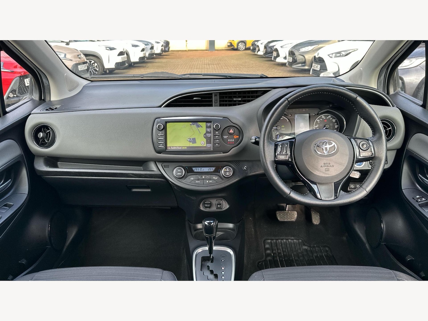 Used Toyota Yaris 2018 for sale - 77537209: Photo 7