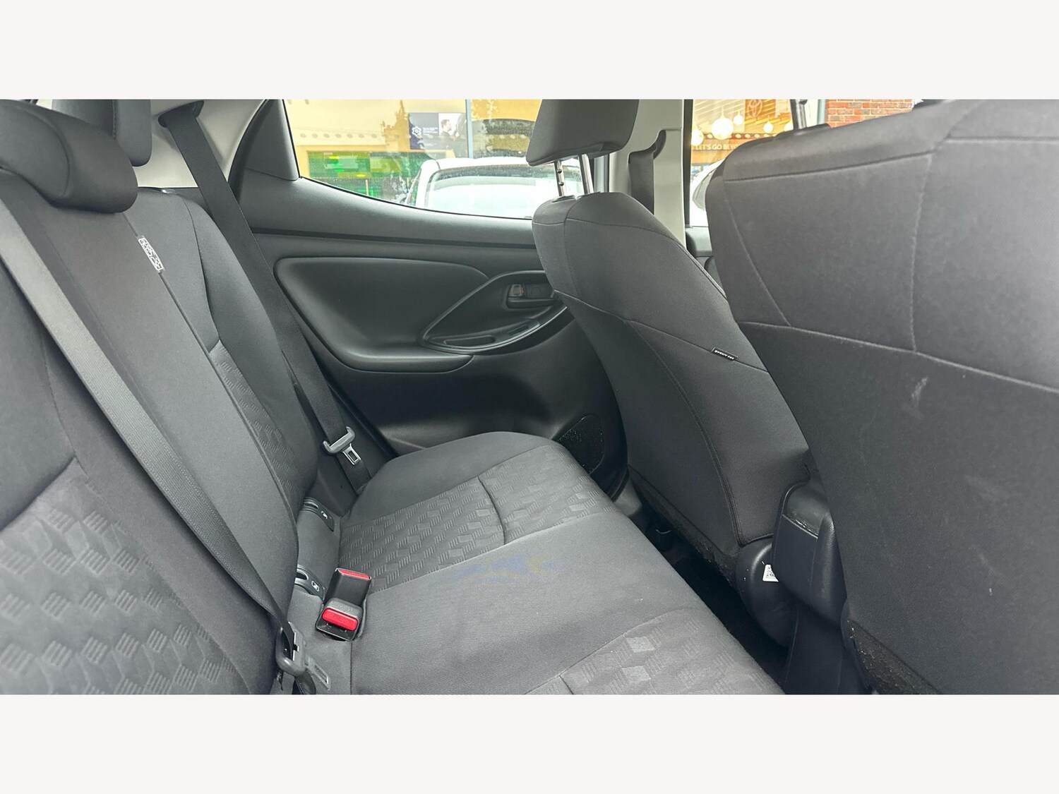 Used Toyota Yaris 2024 for sale - 76765971: Photo 14