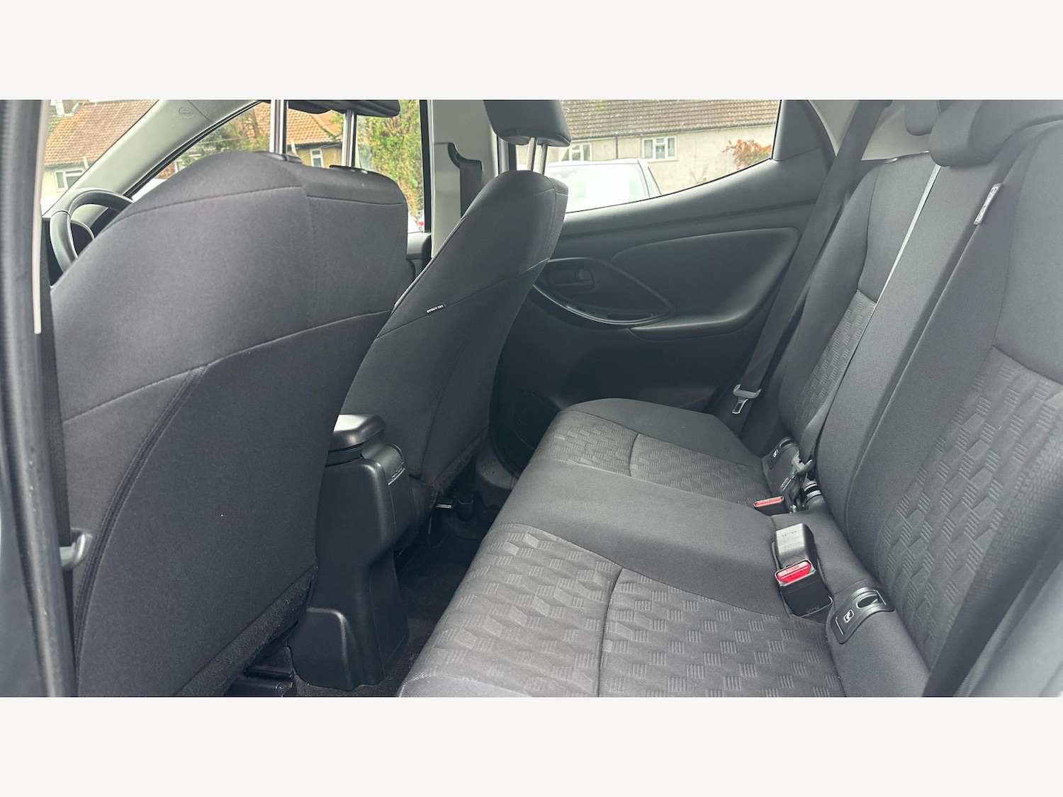 Used Toyota Yaris 2024 for sale - 76765971: Photo 15