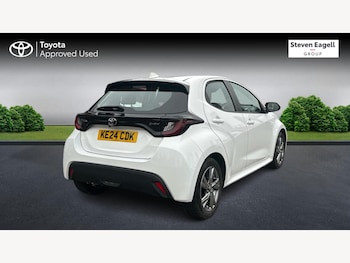 Used Toyota Yaris 2024 for sale - 76765971: Photo