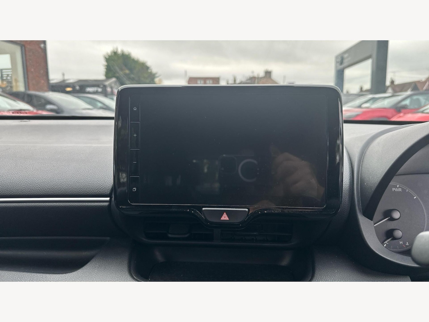 Used Toyota Yaris 2024 for sale - 76765971: Photo 9