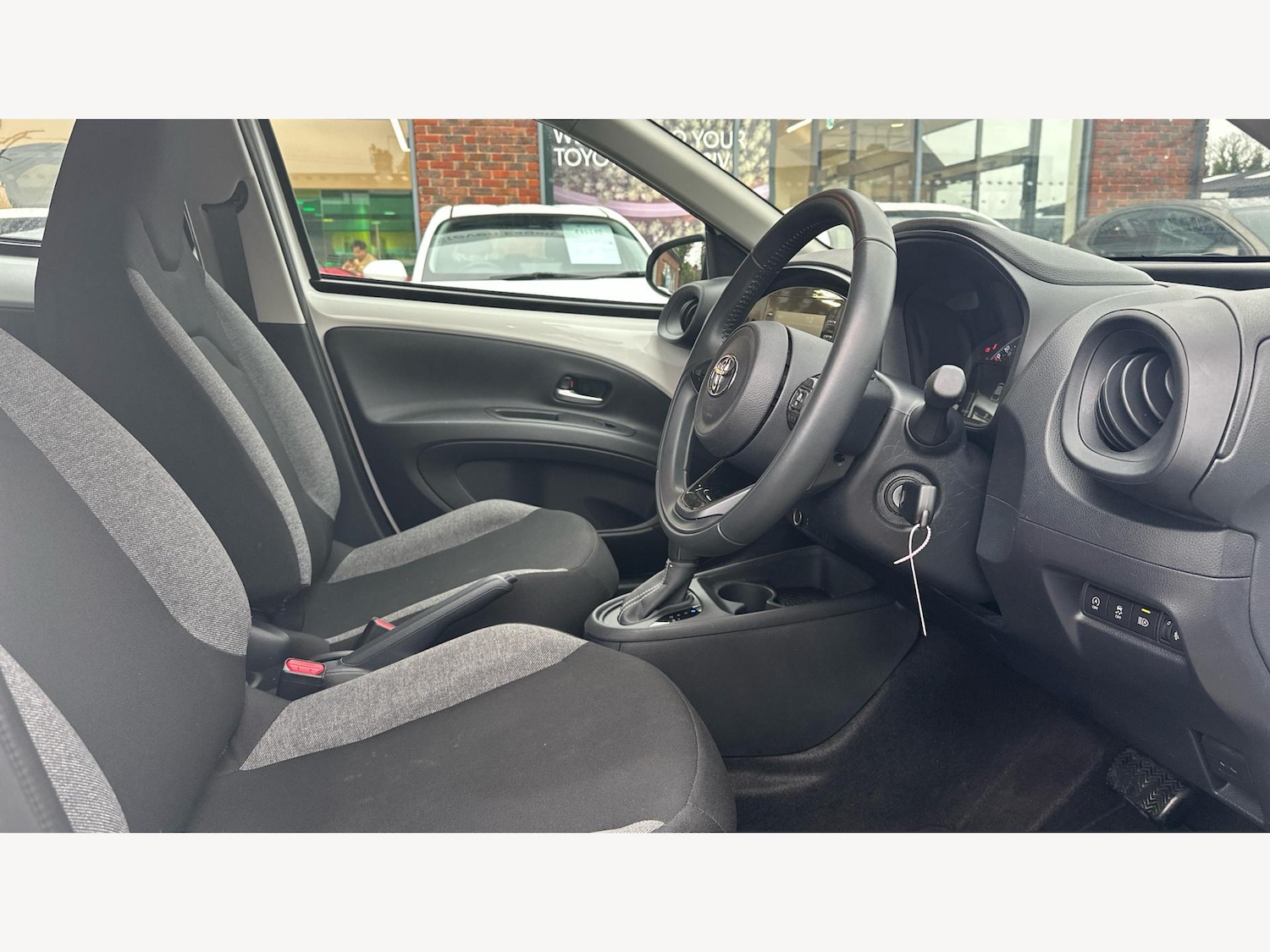 Used Toyota Aygo X 2022 for sale - 77304912: Photo 13