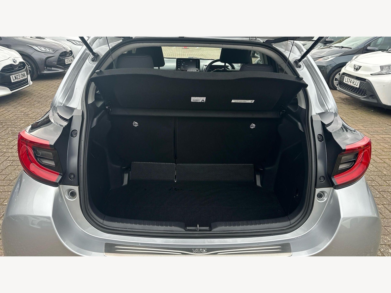 Used Toyota Yaris 2023 for sale - 78073062: Photo 16