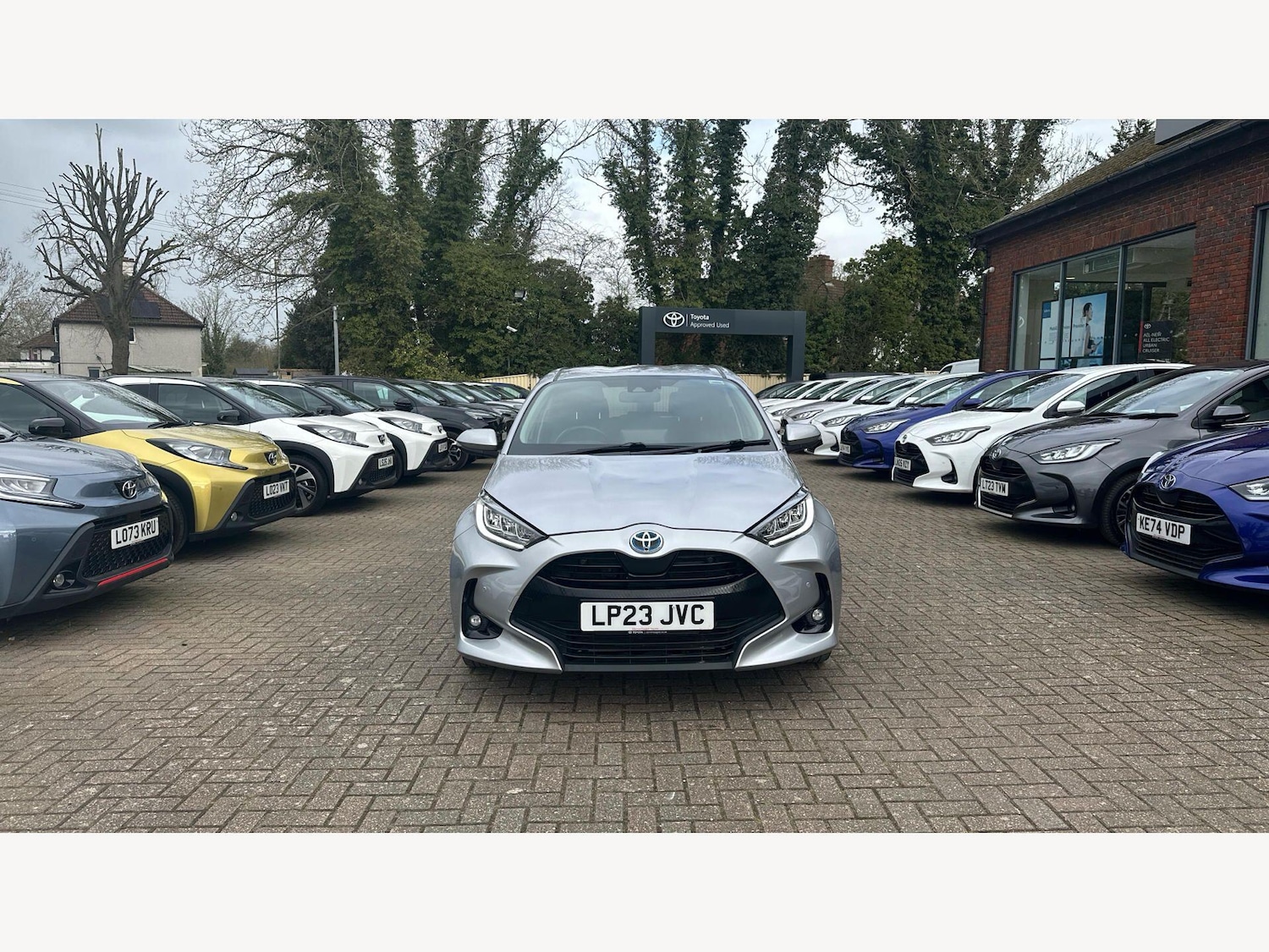 Used Toyota Yaris 2023 for sale - 78073062: Photo 17