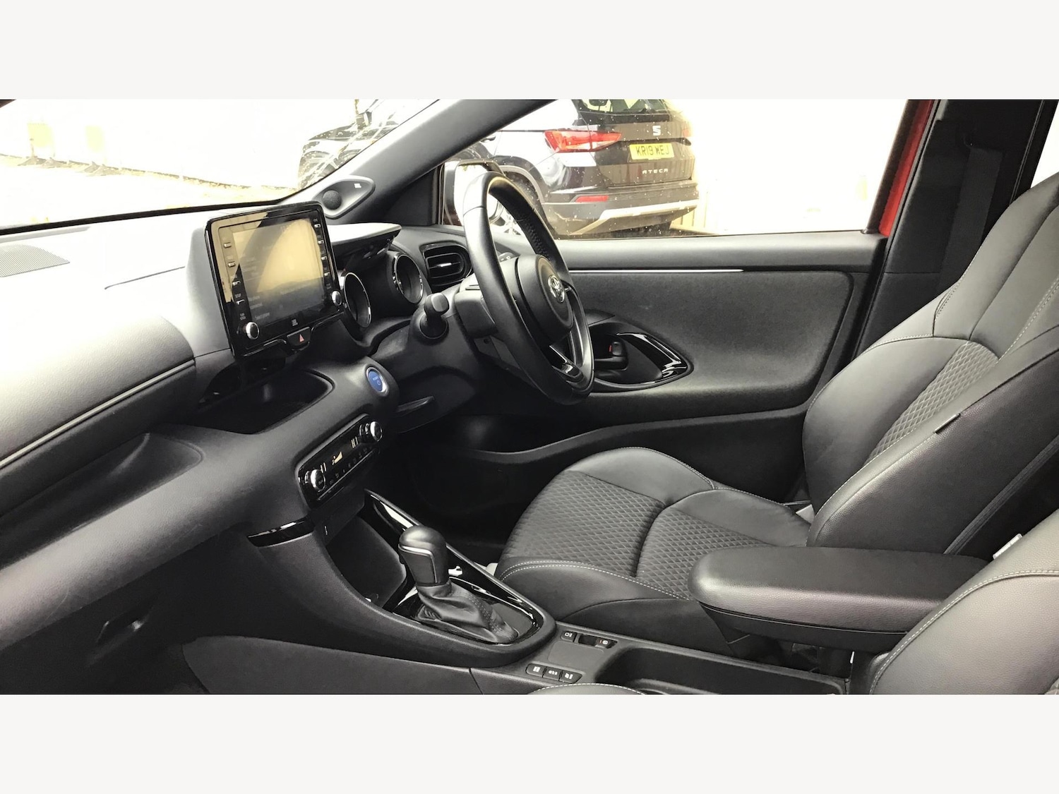 Used Toyota Yaris 2022 for sale - 76189559: Photo 12