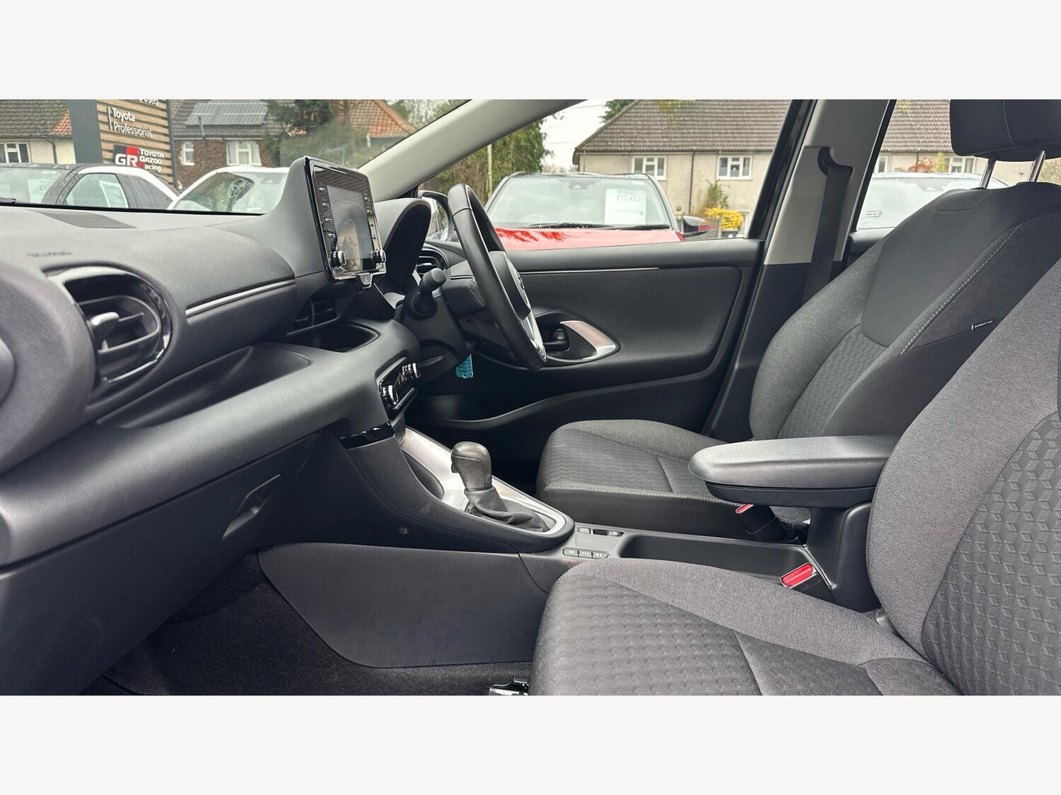 Used Toyota Yaris 2022 for sale - 77411676: Photo 12