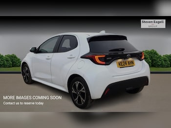 Used Toyota Yaris 2024 for sale - 78318597: Photo